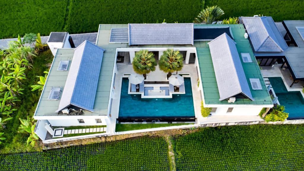 فيلا لينا باي بالي سوبر هوست أخرى