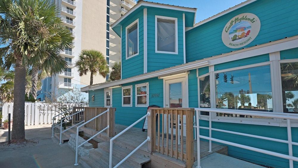 بيت فريندلي تاون هاوس، 11 بولز، تينيس كورت،  آند إيه شورت واك تو ذا بيتش! المنطقة الخارجية