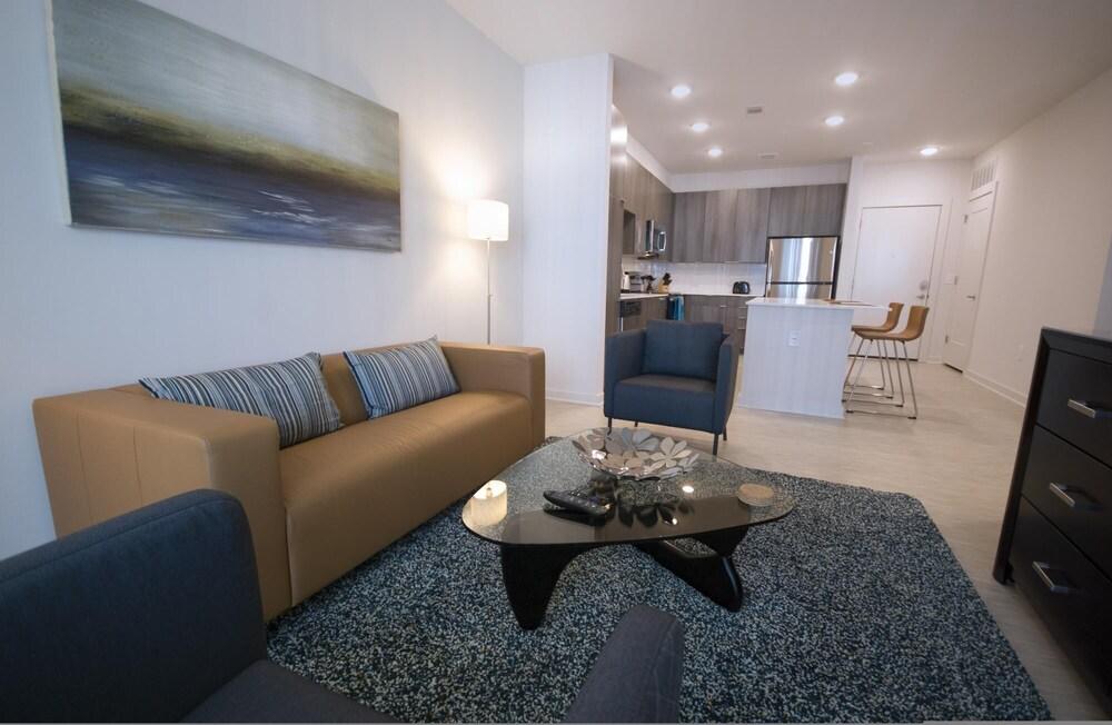 إس بي ف وير فيند - برايت آند مودرن 1 رد رو اوي فري باركينج غرفة