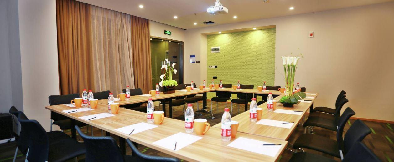 هامبتون باي هيلتون شوند لونججيانغ أخرى