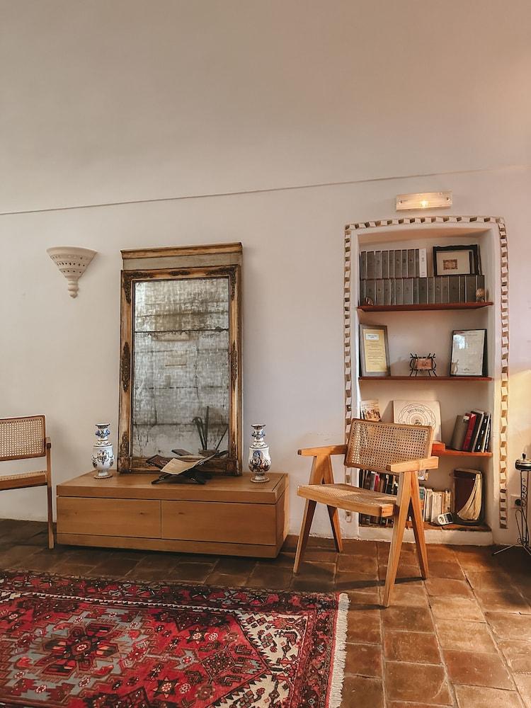 هوتل بالاتسو بينيا منطقة الاستقبال