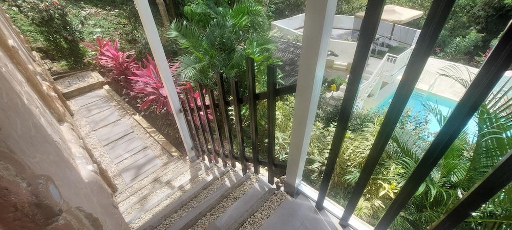 إيه توتش أوف بينك سيكريت جاردن ريزورت المنطقة الخارجية