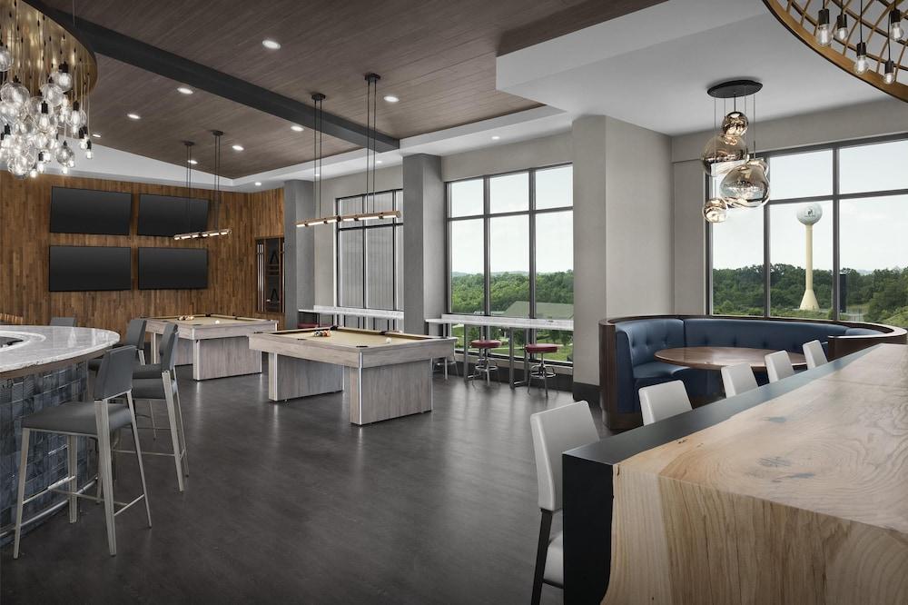 إمباسي سويتس باي هيلتون بيجون فورج ريزورت الردهة