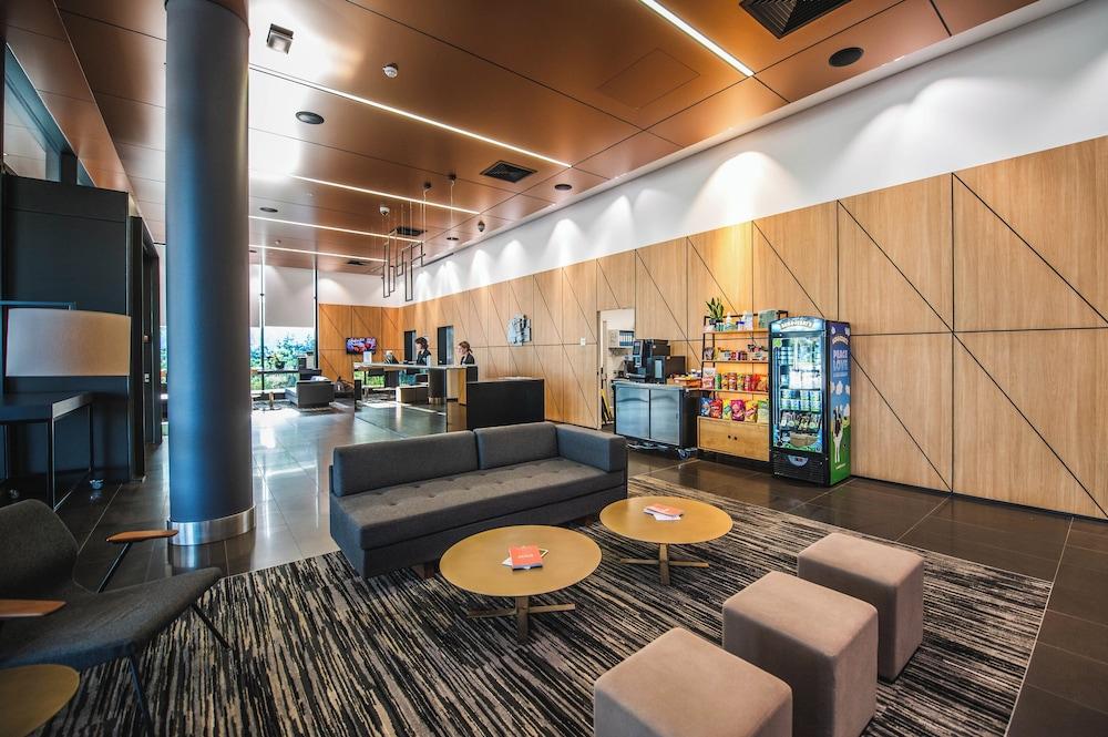 هوليداي إن  يدينياي جانت تمار ي سي باي آيتش جي المنطقة الخارجية