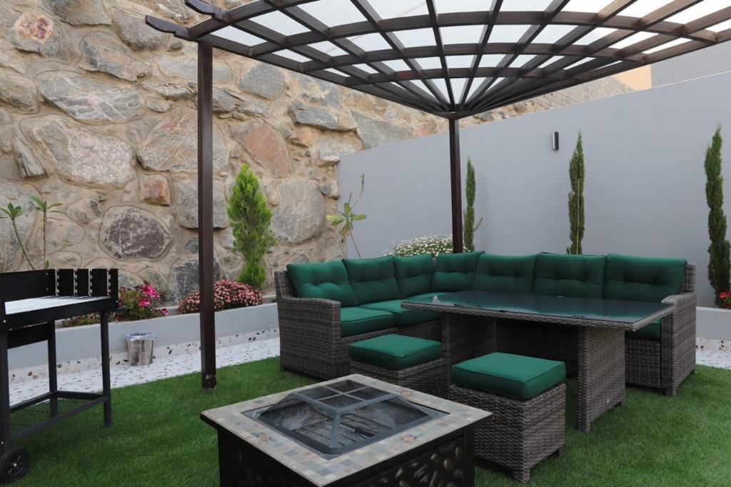 Attractive Chalet with Pool | 4020