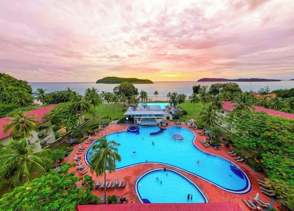 هوليداي فيلا ريزورت آند بيتش كلوب لانكاوي المنطقة المحيطة بالمنشأة