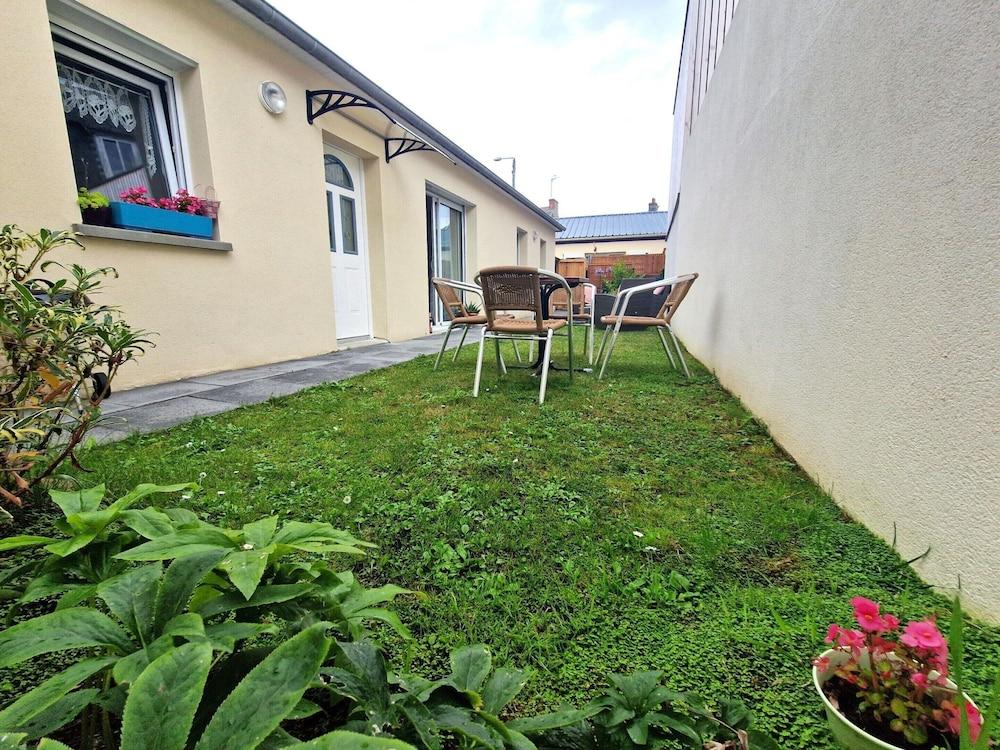 سينجل ستوري هاوس ويذ أوتدور سبيس المنطقة الخارجية