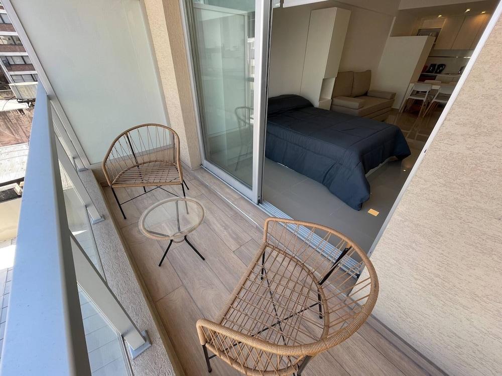 Modern & Cozy Studio in San Telmo for Relaxation and Productivity no1 Property Grounds