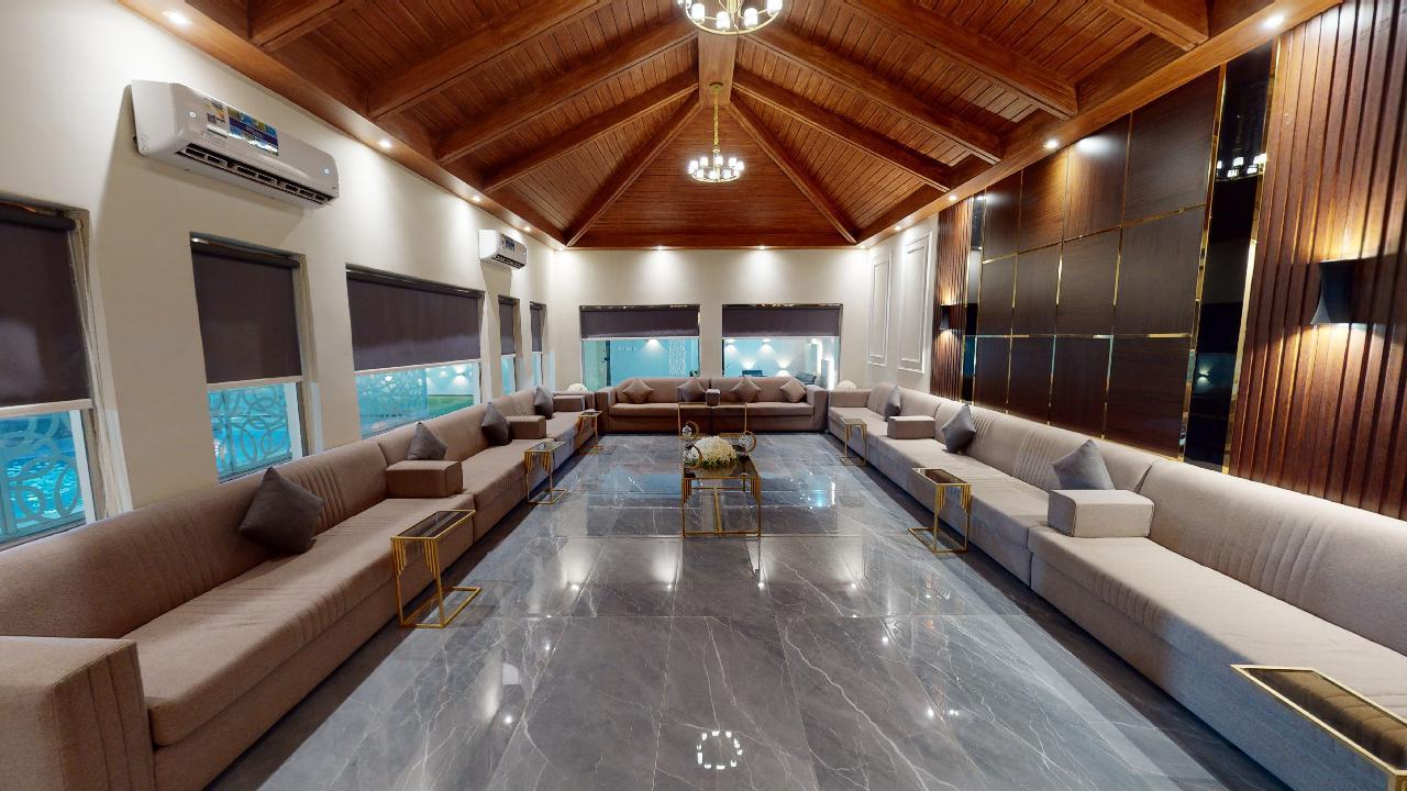 Elegant Chalet with Pool | 327
