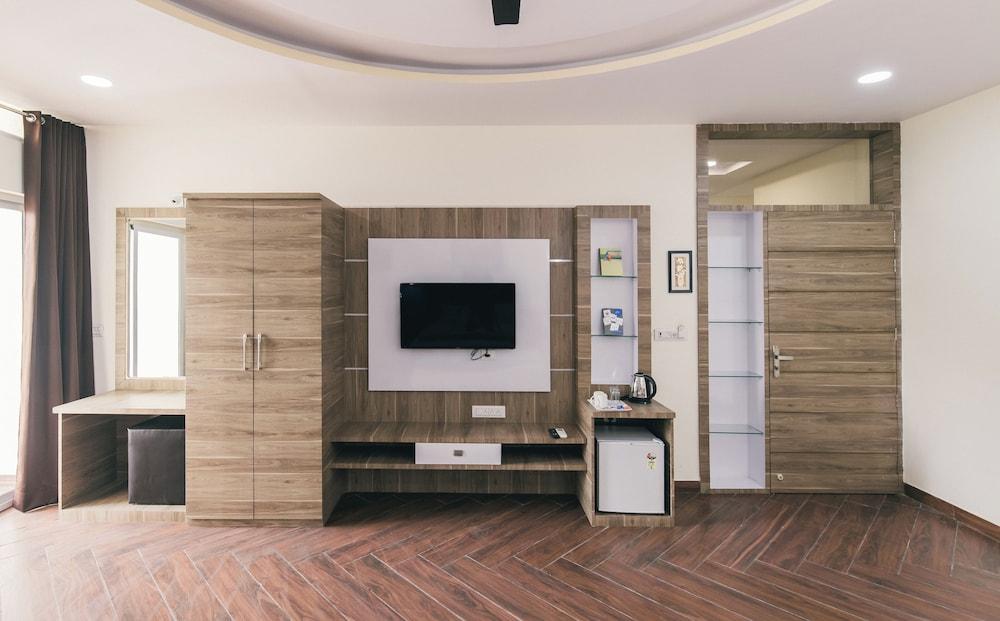 سيرينيتي هيل ريزورت - إيه بوتيك ريزورت إن ودايبور المنطقة الخارجية