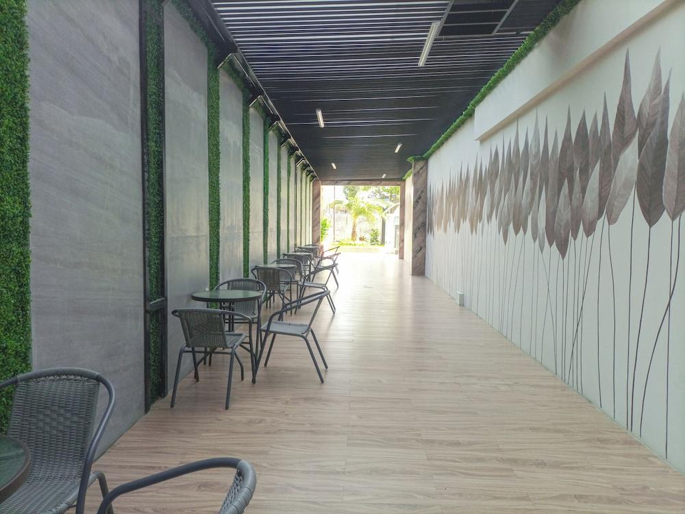 Comfortable And Tidy Studio De Prima Apartment Exterior