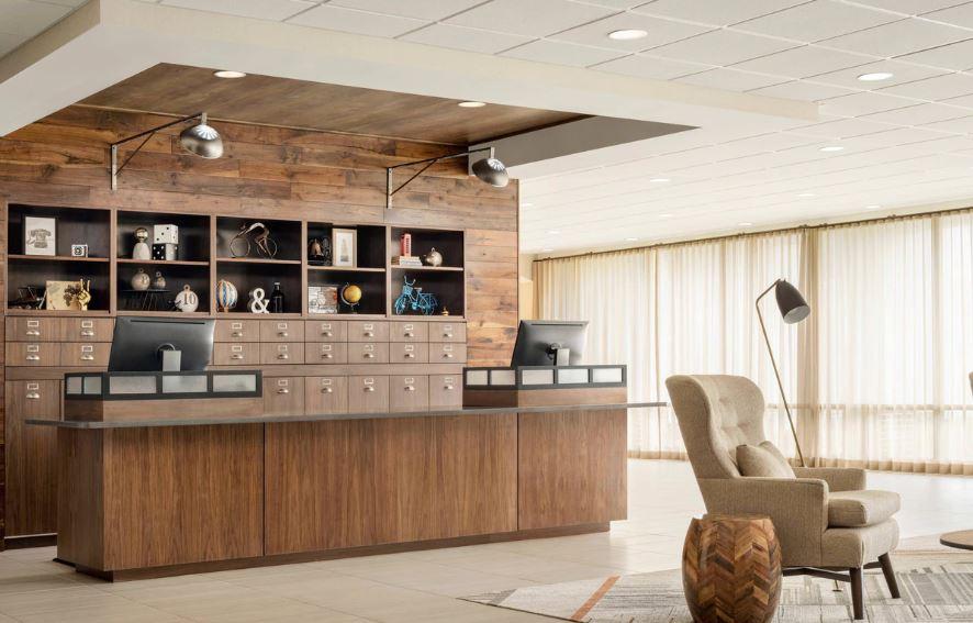 فور بوينتس شيراتون مطار أوستن