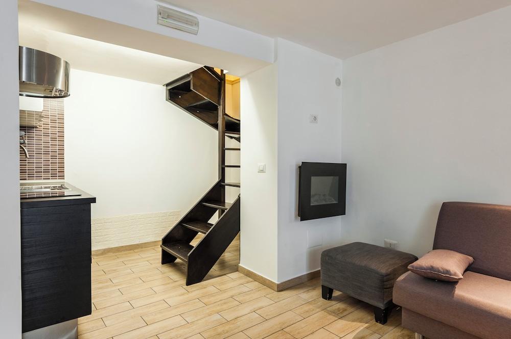 دوبليكس ريجينا بيانكا باي واندرفول إيتالي داخلي