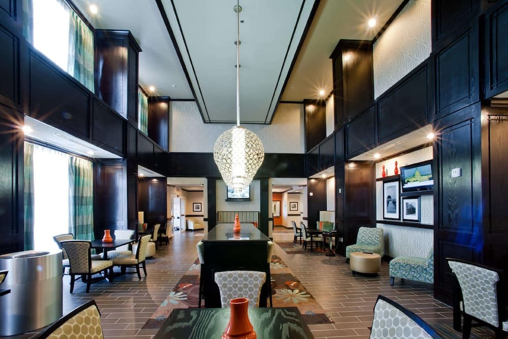 Hampton Inn & Suites Denison Reception