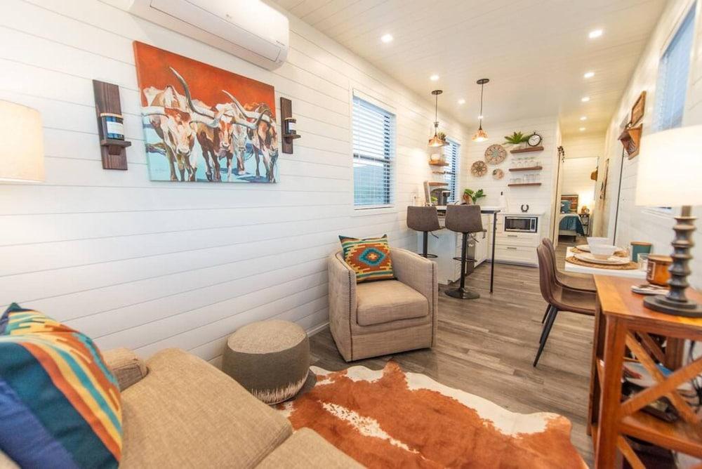 New Southwest Shipping Container-in Alpine Room