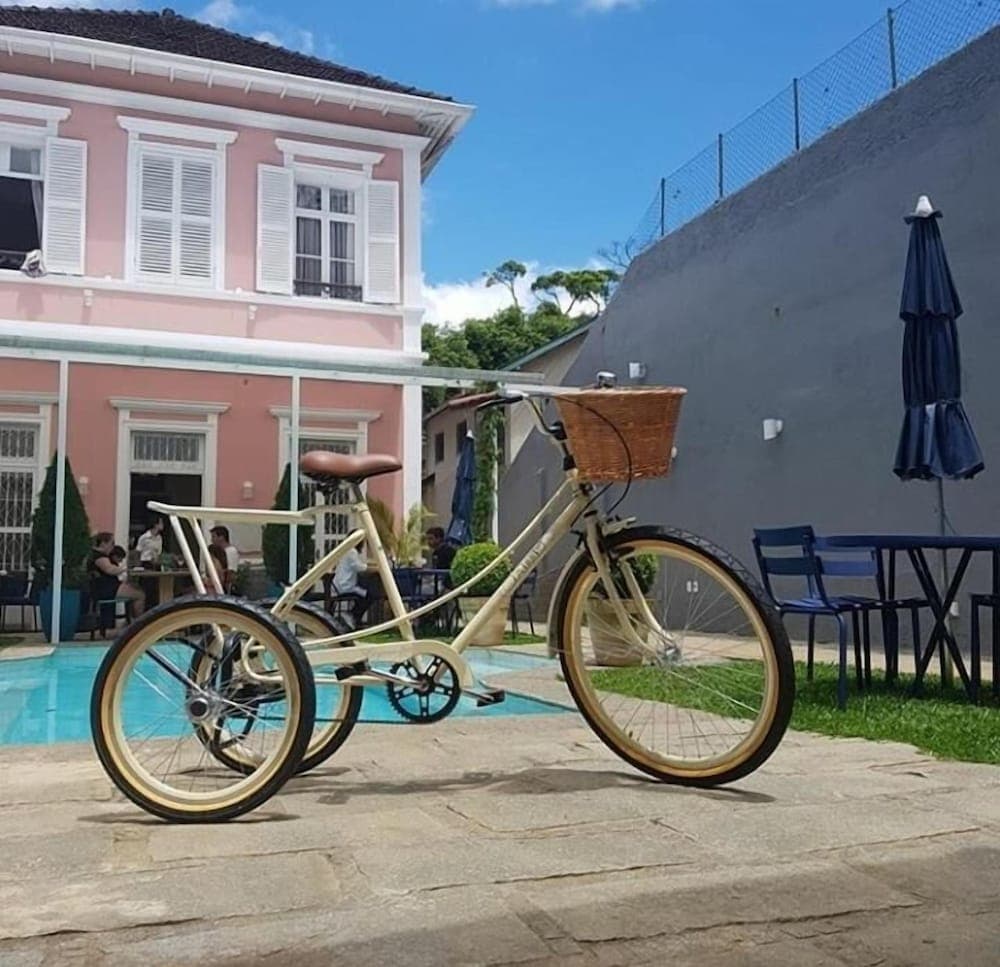 Casa Rosa Hotel Boutique Property Grounds