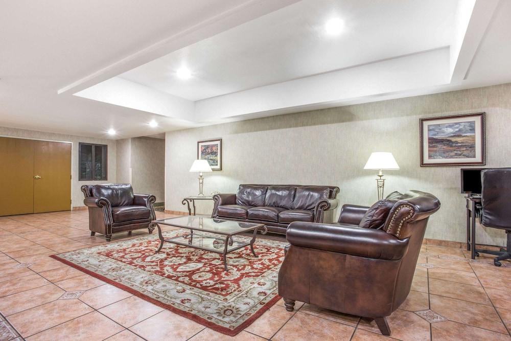 هوثورن سويتس باي ويندام تمب الردهة