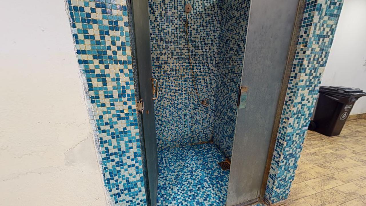 Amazing Chalet with Pool | 978 Shower