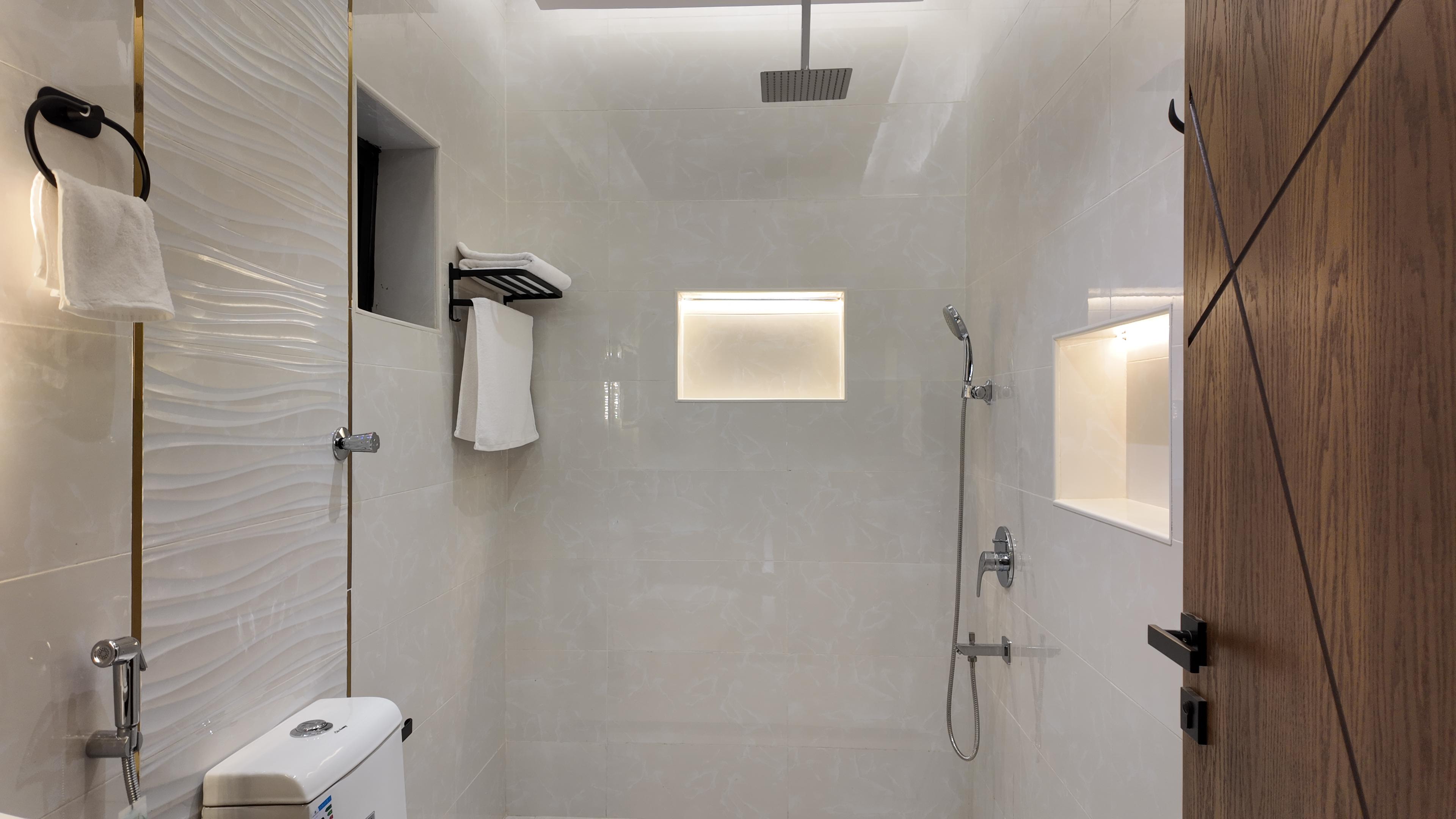 Prestigious Apartment with Comfortable and Simple Furniture | 5672 Bathroom