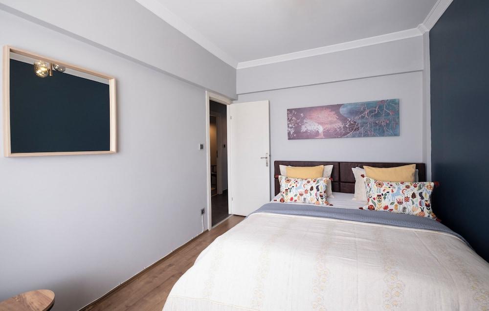 فاميلي سويت إن ذا ميدل أوف نيسانتاسي غرفة