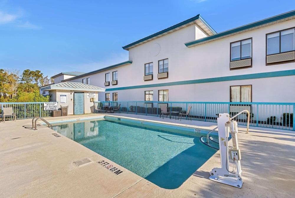 بايمونت باي ويندام نورث ميرتل بيتش زحليقة مائية