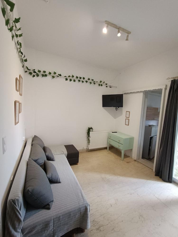 هوليداي بنزين آنا منطقة المعيشة