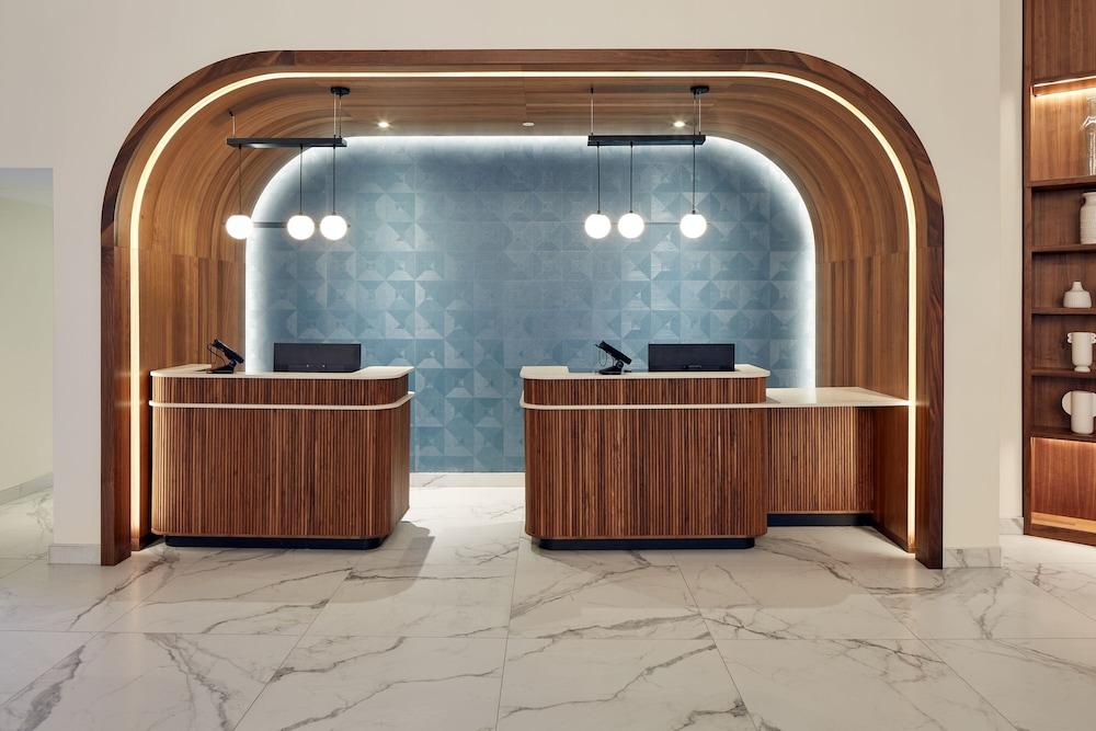 كورتيارد باي ماريوت مونتريال ميدتاون منطقة الاستقبال