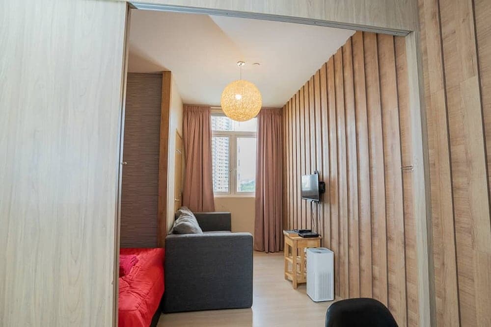 118 ROBBIN'S NEST Room