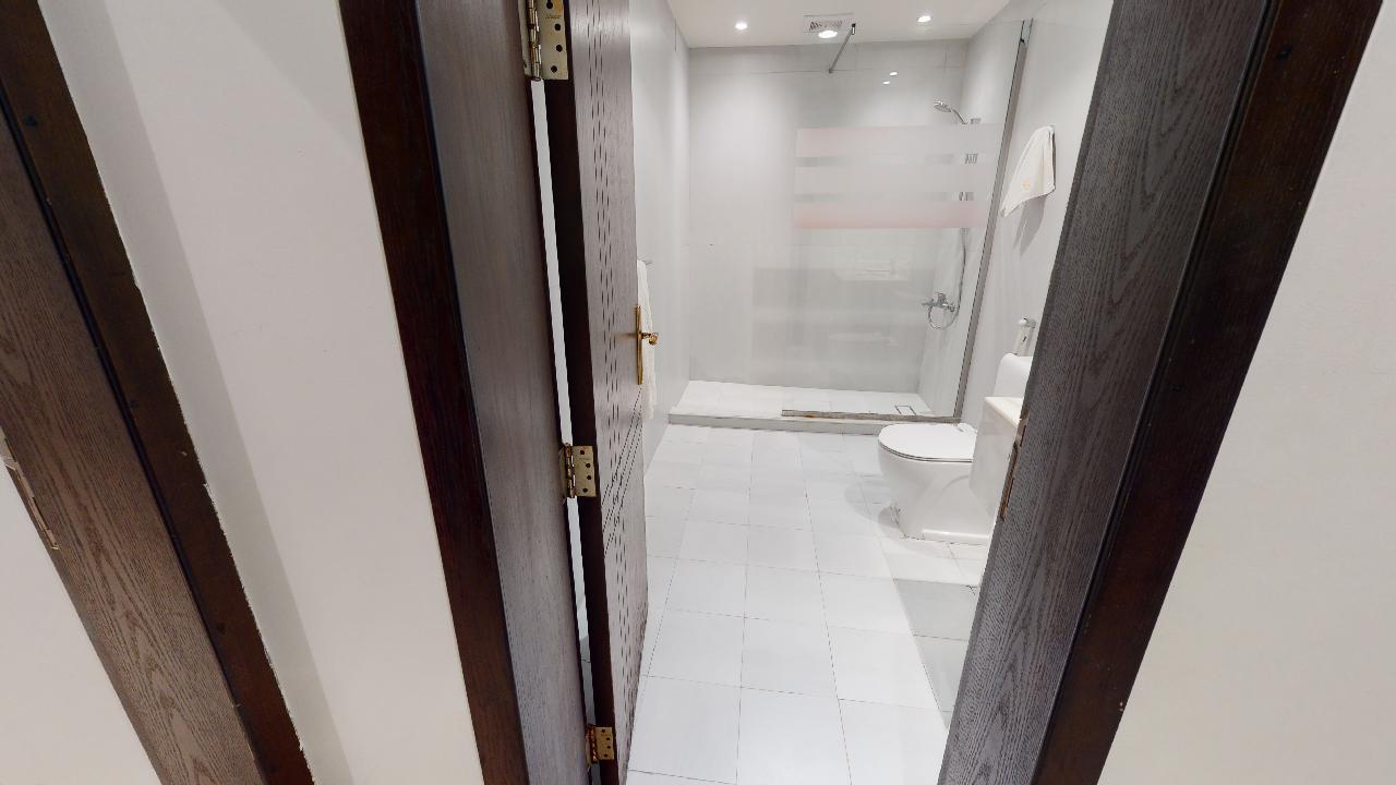 Comfy Chalet with Pool | 970 Bathroom