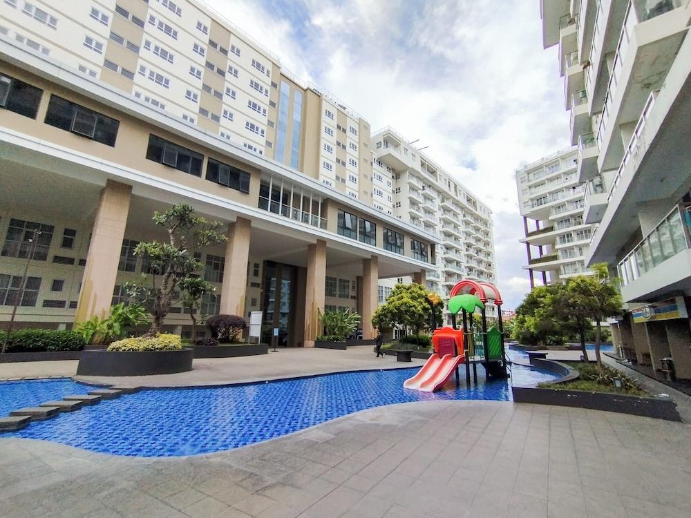 Homey 3Br With Pool View At Gateway Pasteur Apartment Outdoor Pool
