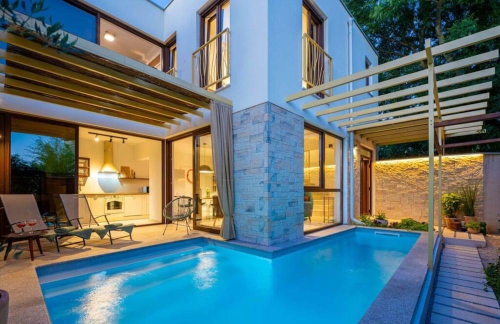 فيربورجين فيلا