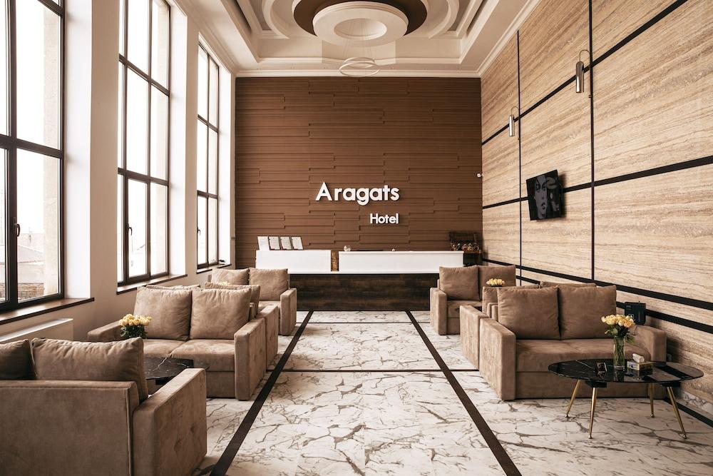 Aragats Hotel