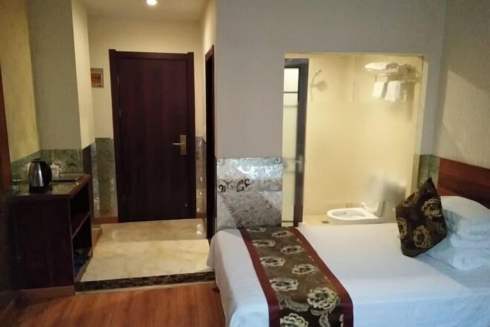 Nandamen Express Hotel