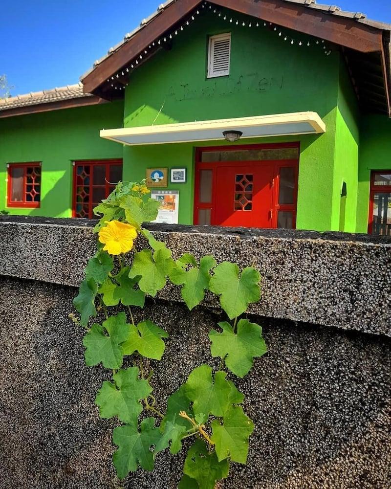 إيه تاتش أوف زين ─ إيه ريستورد جابانيز كولونيال إيرا جيست هاوس المنطقة الخارجية