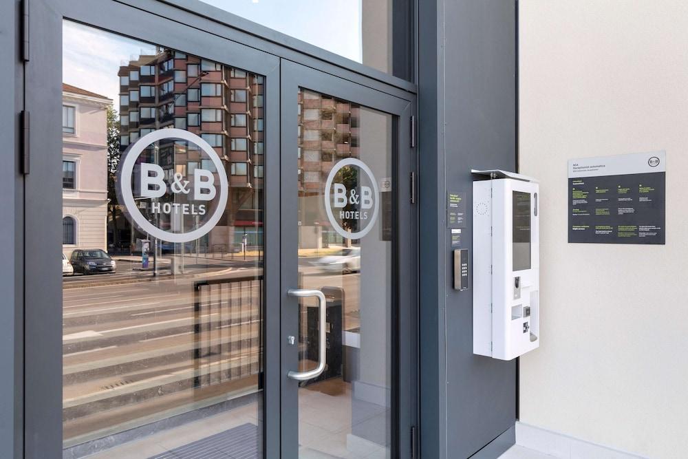 بي آند بي هوتل بريشيا المنطقة الخارجية