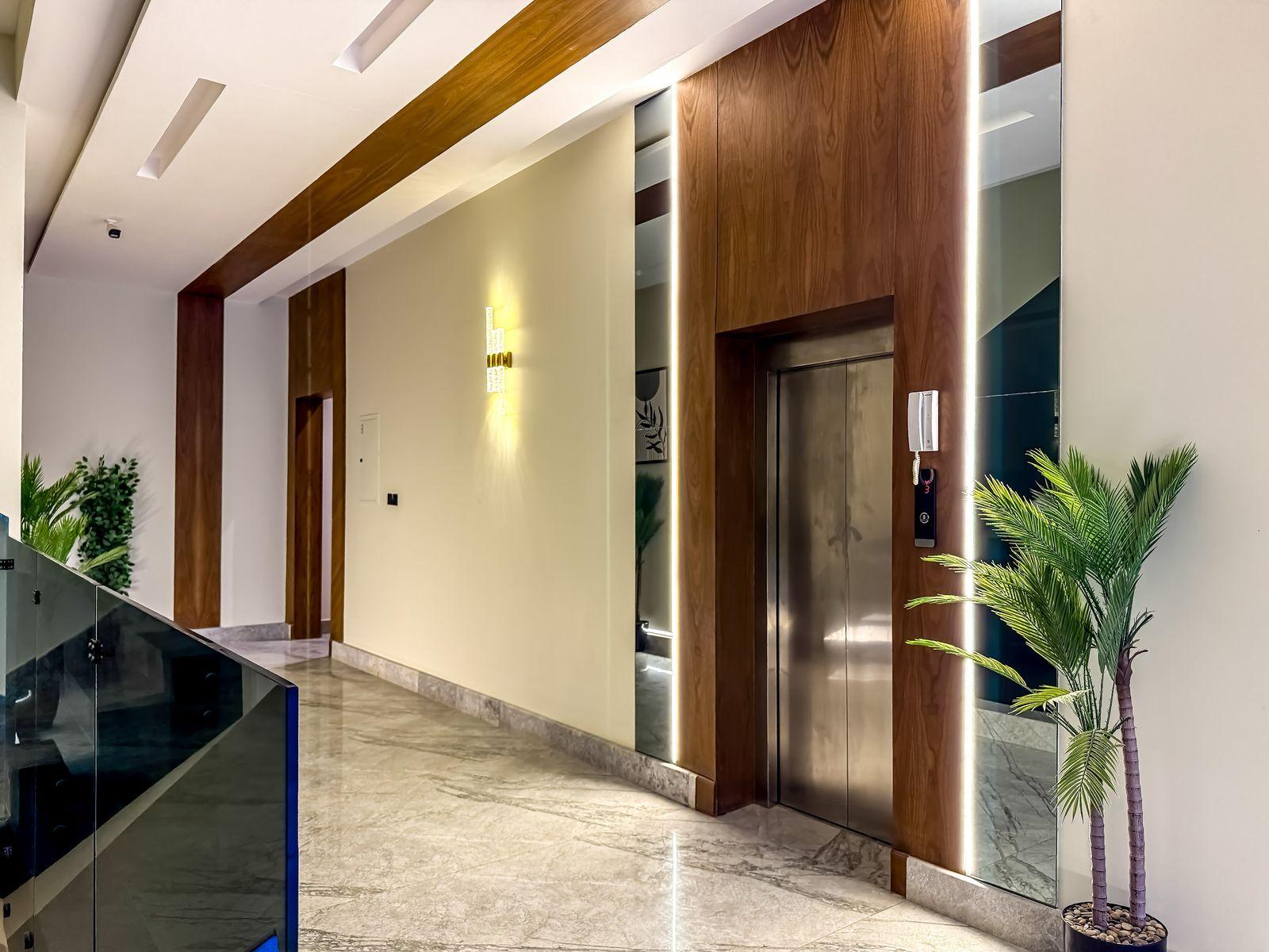 استديو راقي بحي النرجس مع بلكونه  | 5603 أخرى