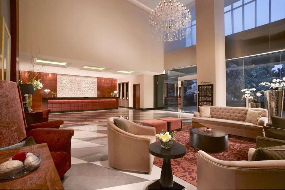 ثري بدروم أبارتمنت، أوكوود بريميير كوزمو جاكرتا الردهة