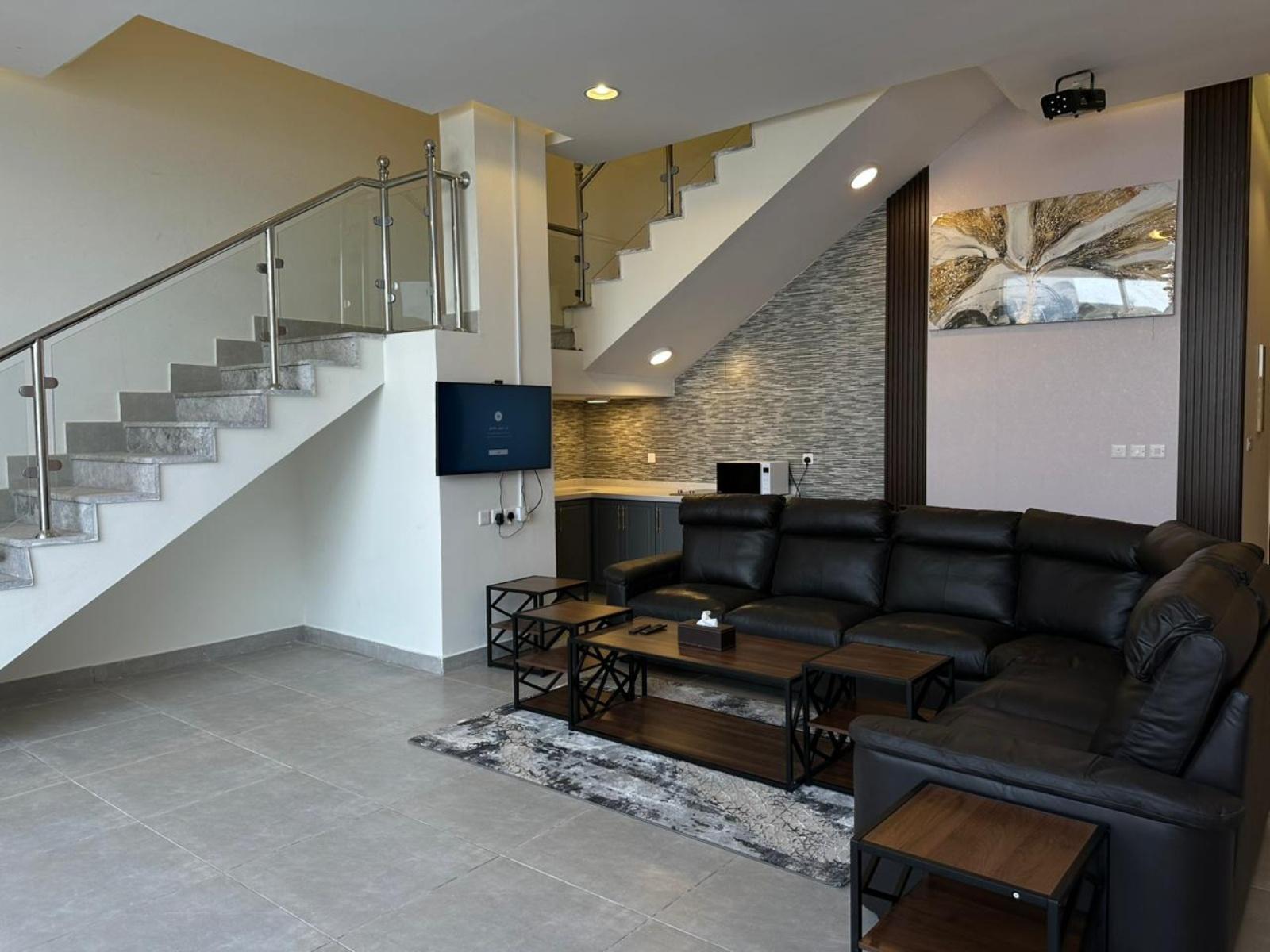 Comfy Chalet with Comfortable and Simple Furniture | 2722