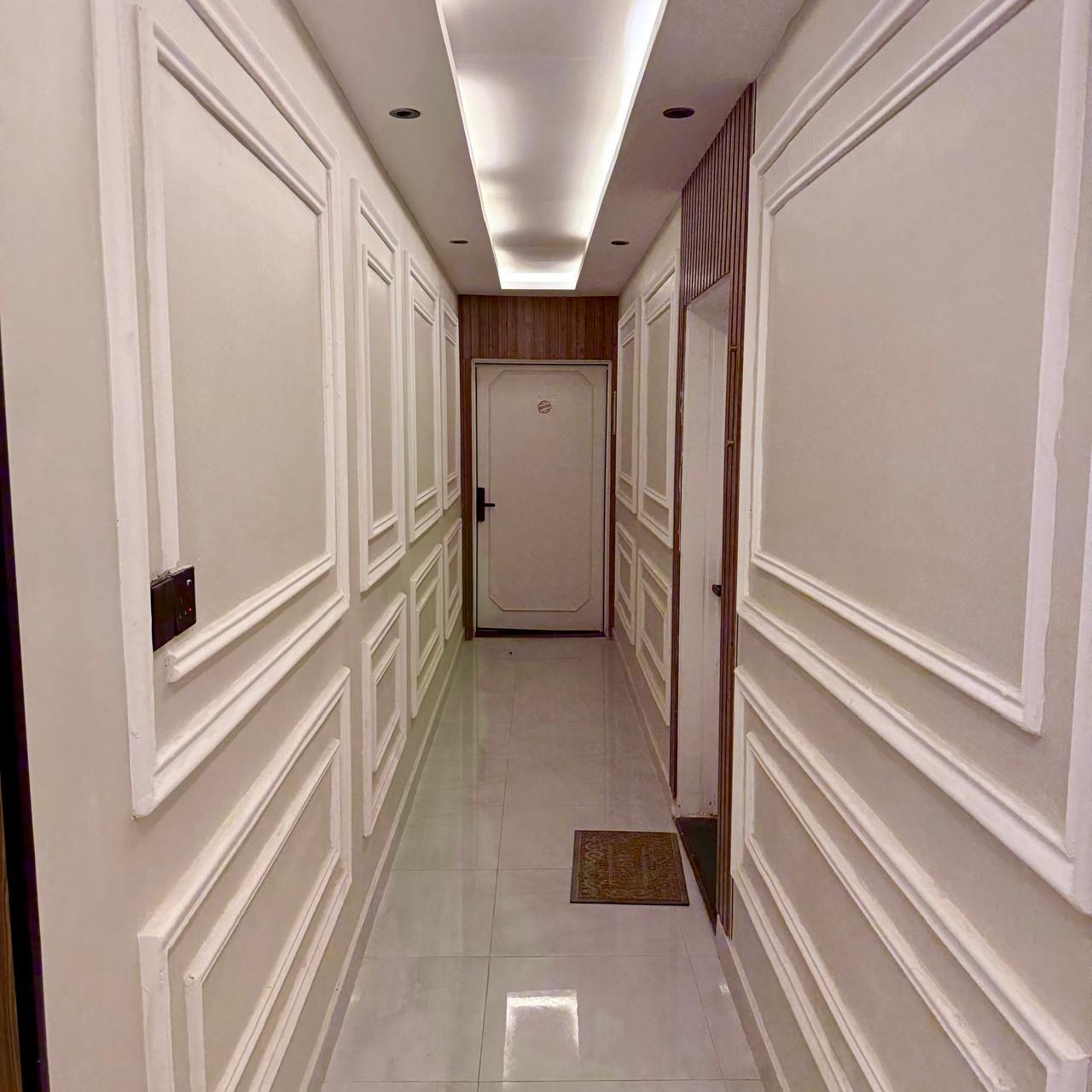 Modern Studio with Self check-in | 5544 Interior