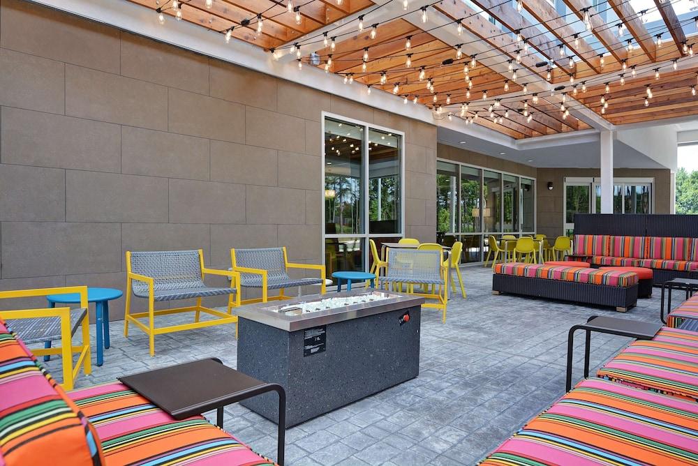 هوم2 سويتس باي هيلتون فورت مايو اليوبية المنطقة الخارجية