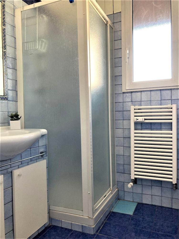 RUBENS 3 Bathroom