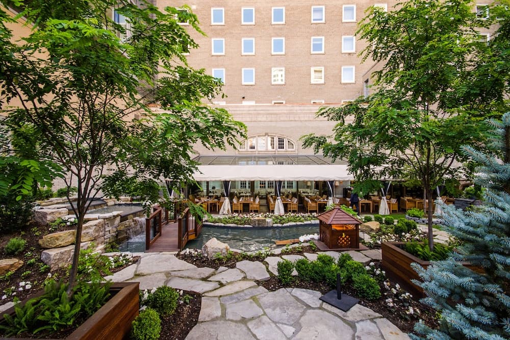 The Ritz-Carlton, Montréal Property Grounds