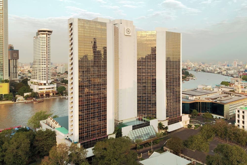 Royal Orchid Sheraton Riverside Hotel Bangkok Exterior