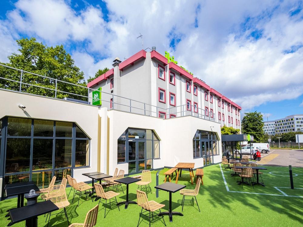 ibis styles Bobigny Centre Préfecture Exterior