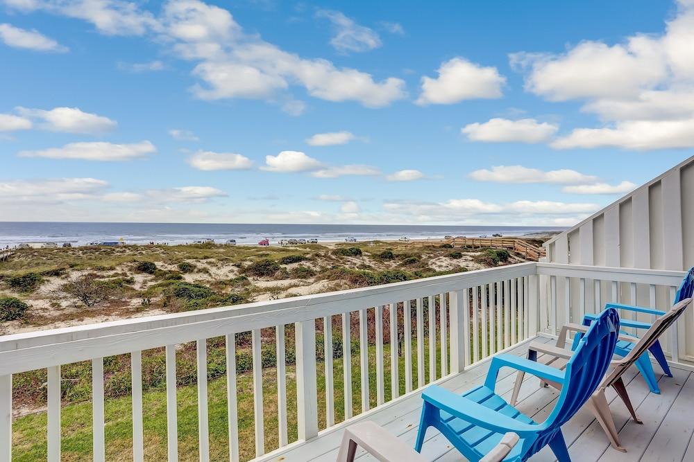 ساند بايبر ثري بيد روم تاون هاوس باي ريدونينج المنطقة المحيطة بالمنشأة