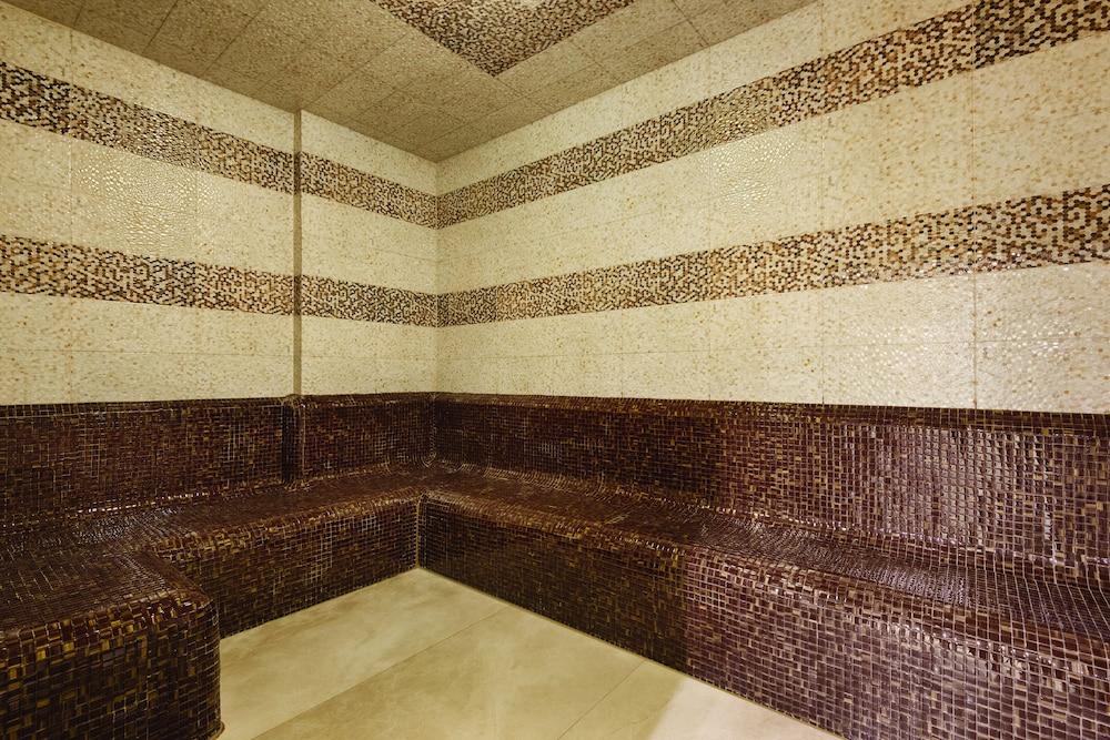 فندق ڤيڤيد جدة، أحد فنادق راديسون إنديفيديوالز نادي صحي