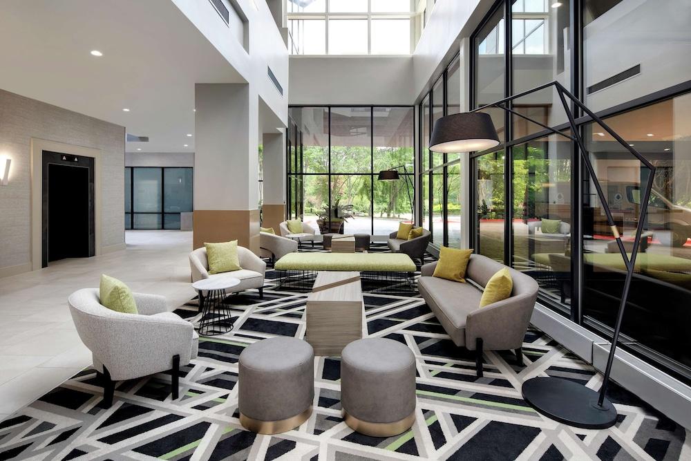 إمباسي سويتس باي هيلتون أتلانتا بيريميتر سنتر الردهة