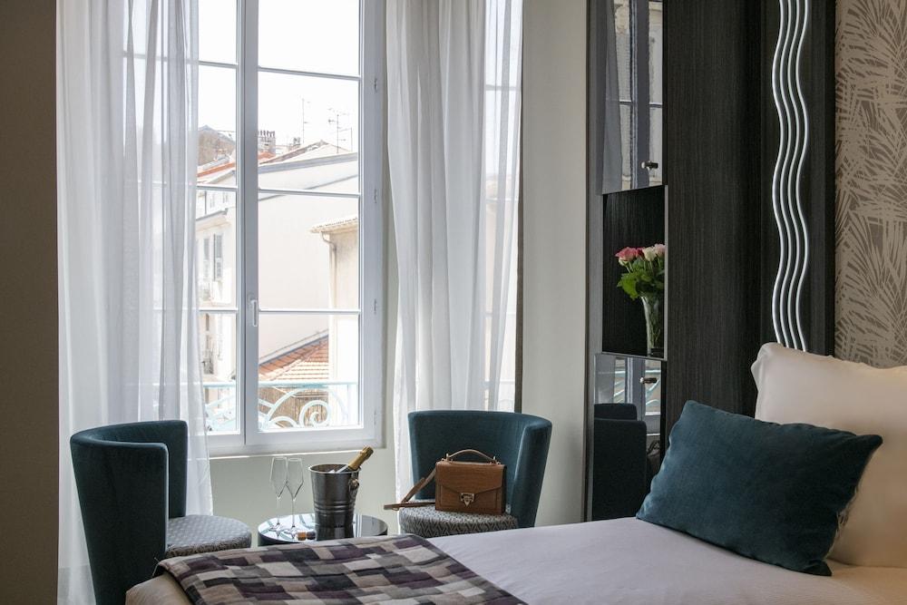 بي دبليو بريمير كولكشن مونديال غرفة