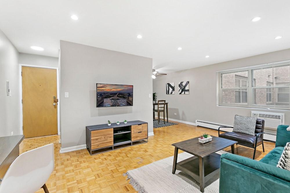 3 بد روم بمت ن يرر شوبس إن ليك فيو منطقة المعيشة