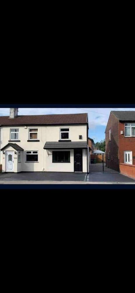 إماكوليتي 2 بد أبارتمنت إن لاي المنطقة الخارجية